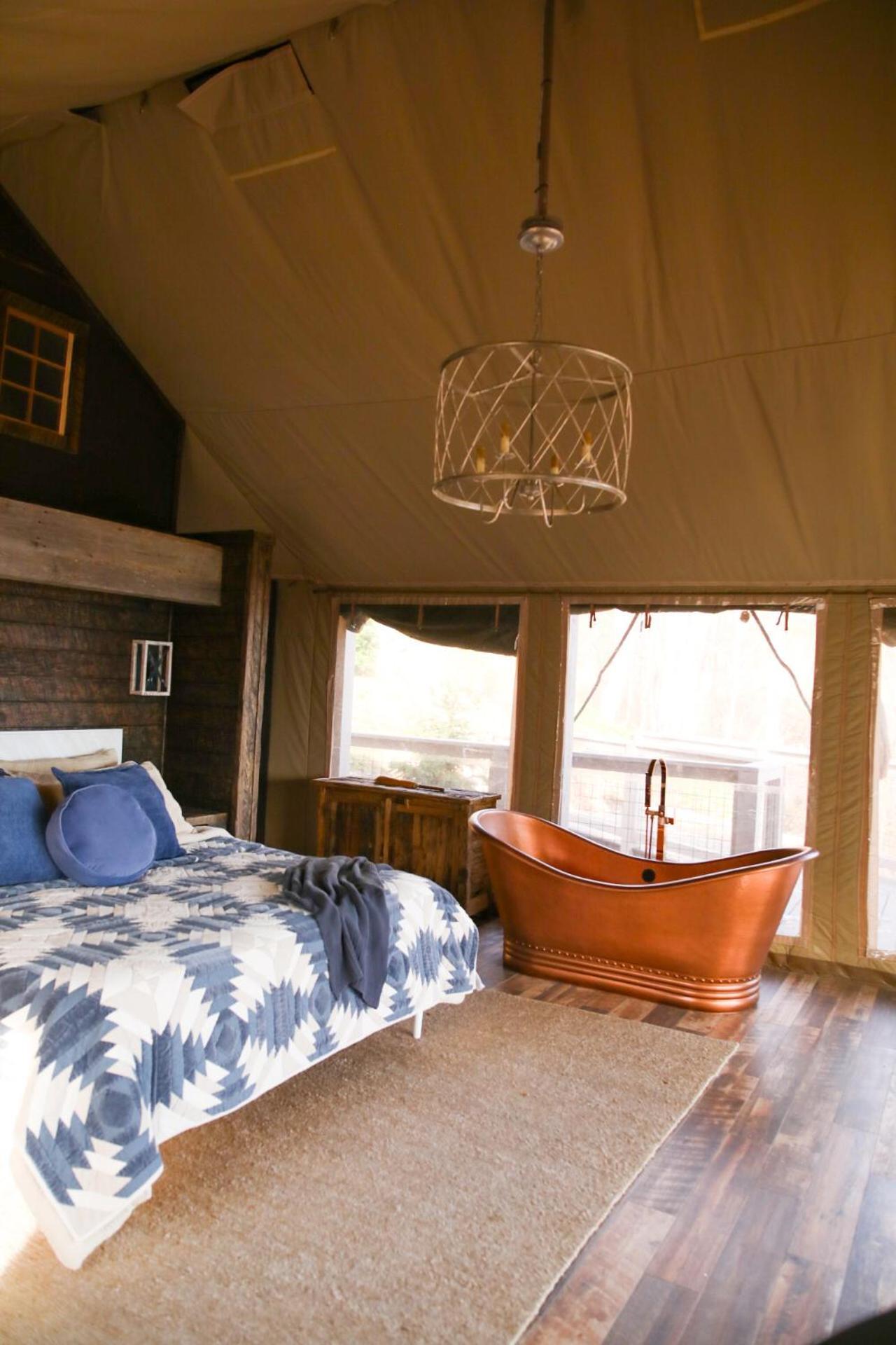 Elk & Embers Mountain Hideaway Hotel เวย์นวิลล์ ภายนอก รูปภาพ